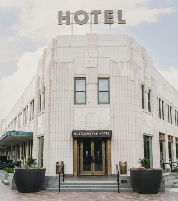 Hotel & Homestay Booking